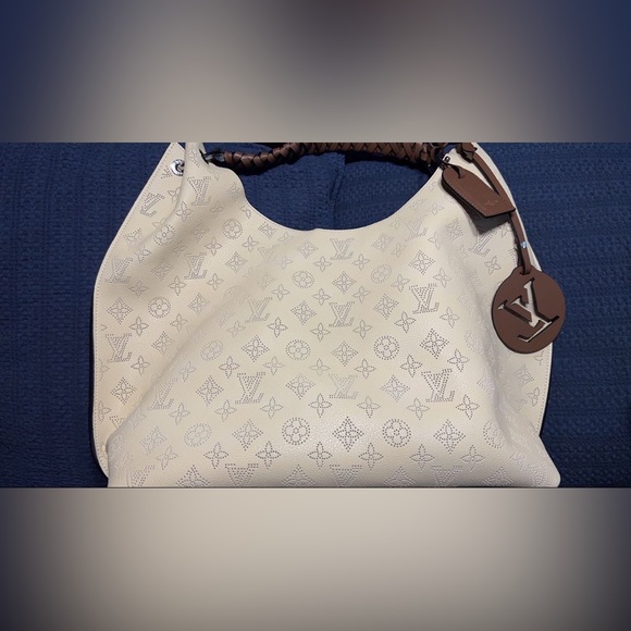 Fall 2021 (view on stamp tag) Louis Vuitton CARMEL - Picture 5 of 12